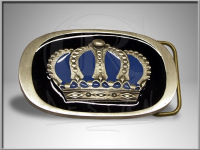 Crown belt buckle